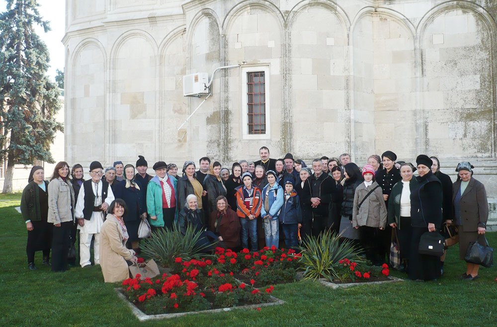 Pelerini sibieni la Curtea de Argeş şi Dealu 82468