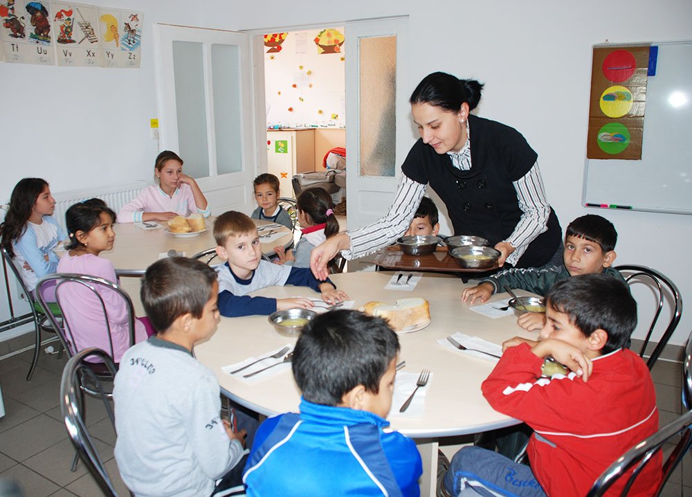 Colectă de alimente pentru aşezămintele sociale 82438