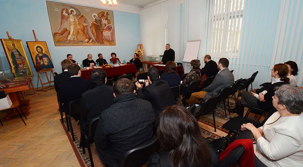 Două teze de doctorat de excepţie, la Facultatea de Teologie din Iaşi 82402