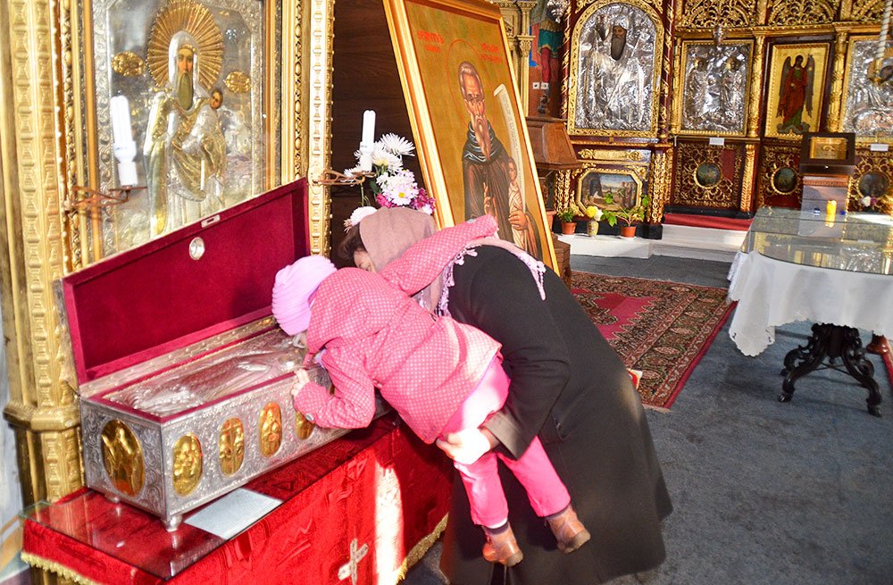 Sfântul lăcaş al ocrotitorului de prunci 82342