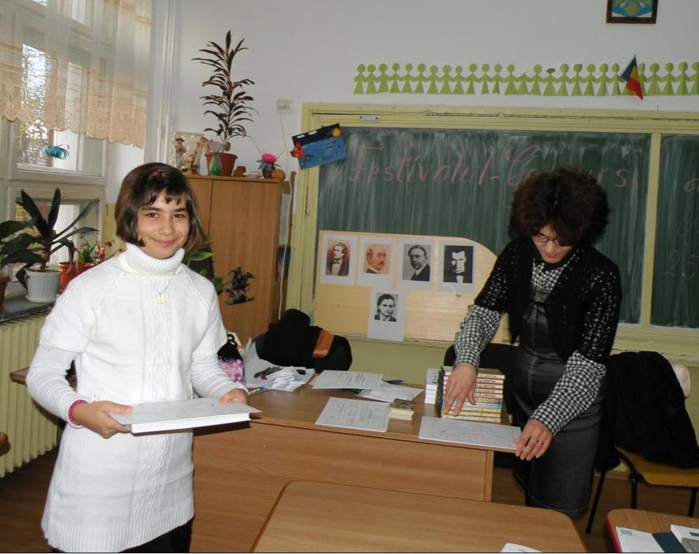 Festival de poezie religioasă la Şcoala „Sfântul Gheorghe“ din Craiova 82307