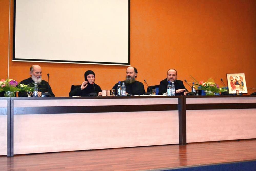 „Suferinţa reprezintă primul pas spre vindecare“ 82285