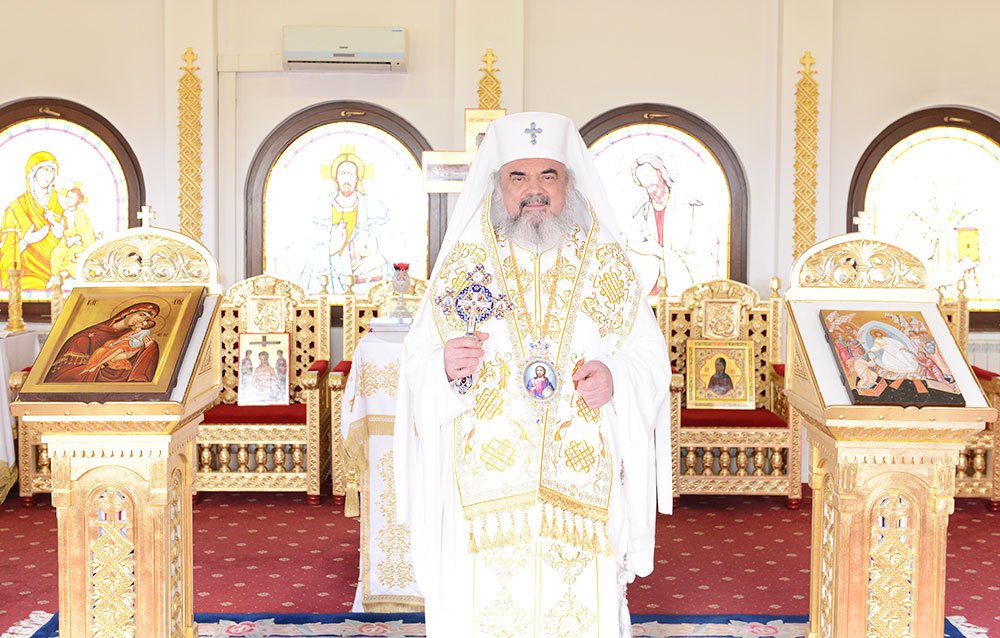 Porunca iubirii, temelia vieţii omului credincios 82218