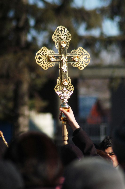 Procesiuni cu moaştele Sfinţilor Ierarhi Nicolae şi Ambrozie în Capitală 82199