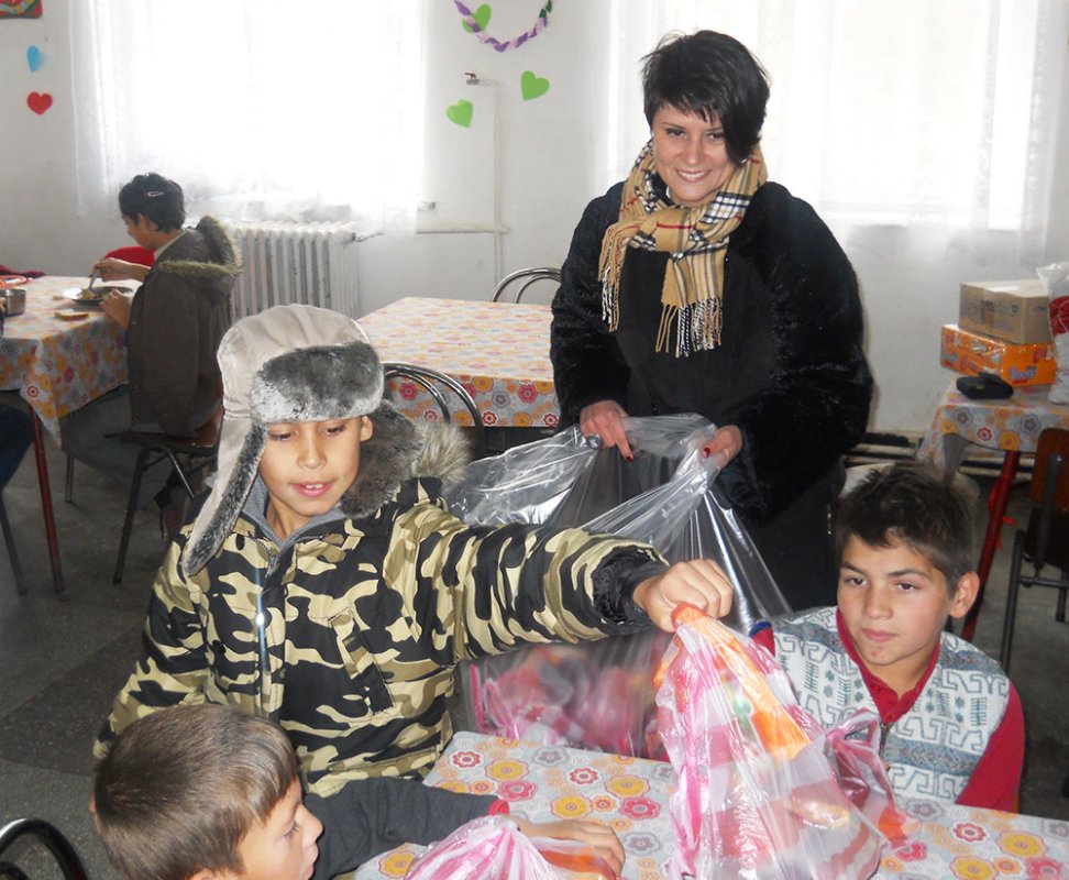 Copiii instituţionalizaţi din Orlat au primit daruri 82170