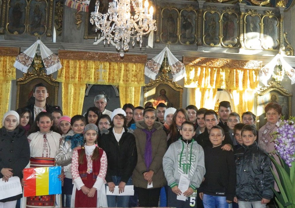 Scenete dedicate Zilei Naţionale a României la Satchinez şi Şandra 82183