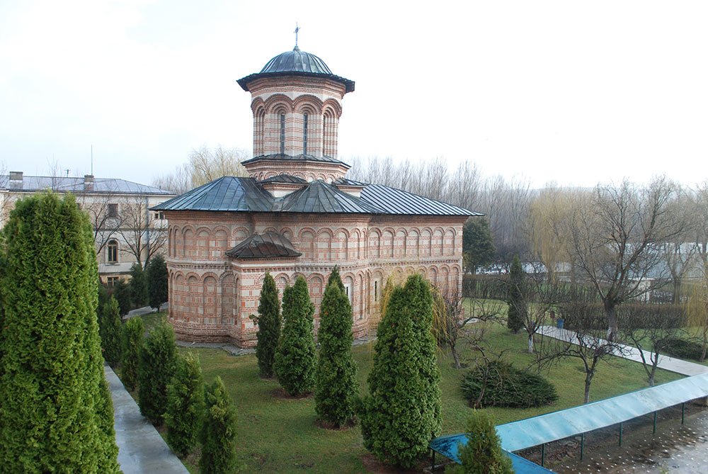 Bucurii duhovniceşti la Craiova, Râmnic şi Severin 82140