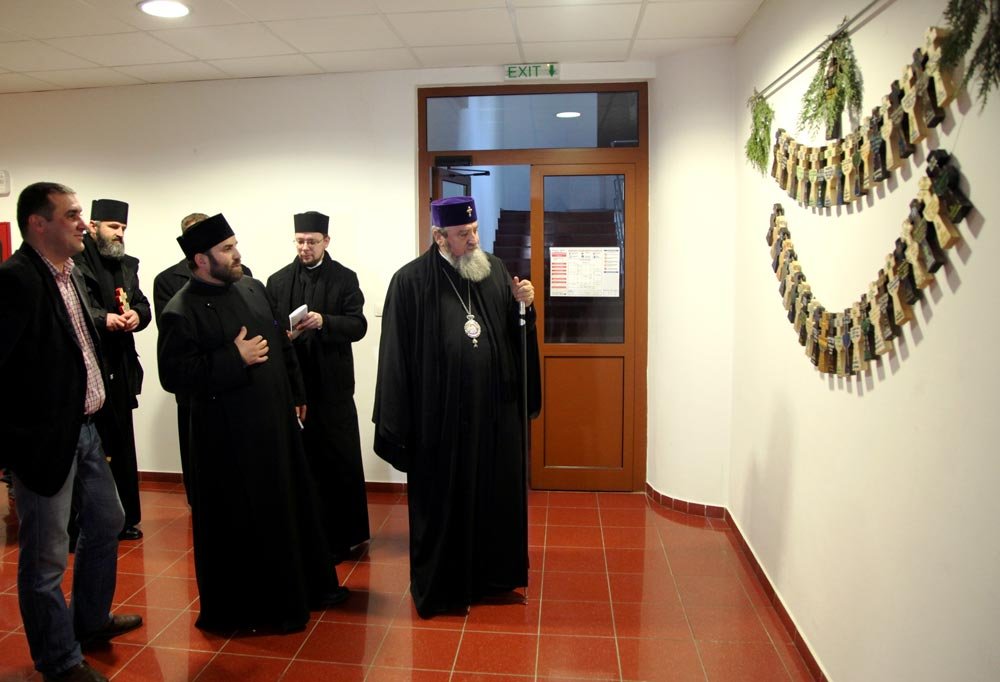 Cruci-potir realizate la Centrul pentru copii din Slimnic 82122