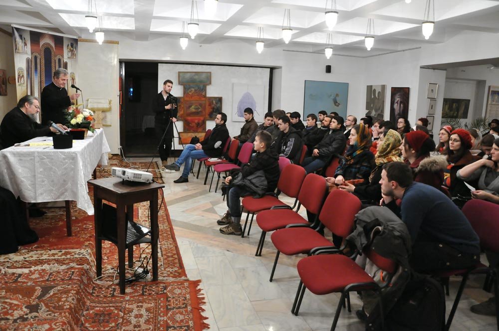 „Aspiraţiile tinerilor prin prisma gândirii creştine“ 82103