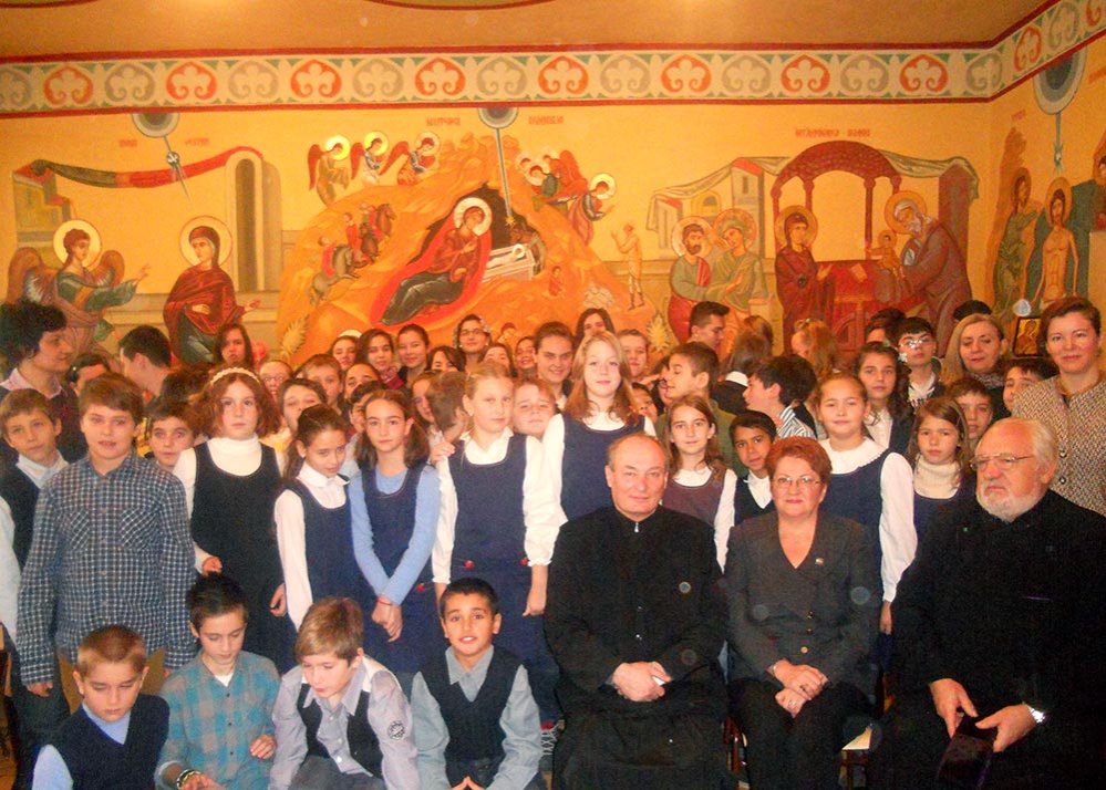 Sărbătoare la paraclisul Şcolii „Constantin Brâncuşi“ din Cluj-Napoca 82093