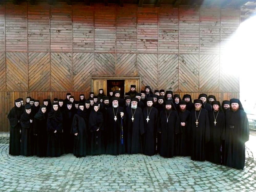 Sinaxă monahală în Arhiepiscopia Romanului şi Bacăului 82102
