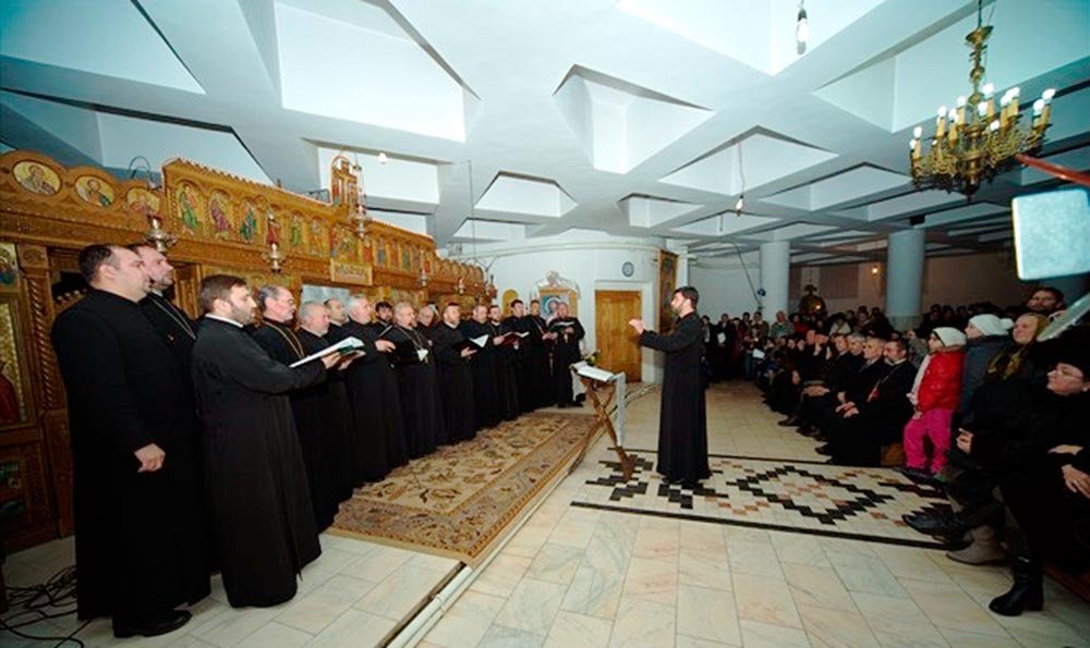 Concerte misionare ale Coralei „Ierotheos“ 82053