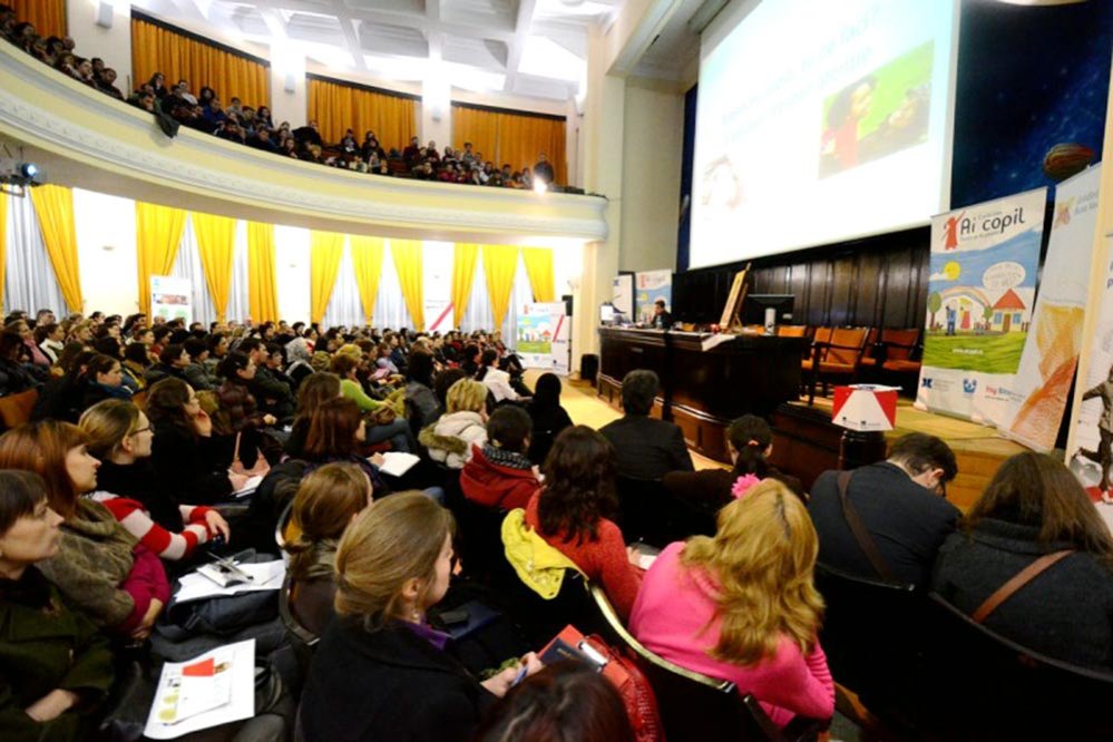 O nouă ediţie a proiectului „Ai copil. Învaţă să fii părinte!“ debutează astăzi 82056