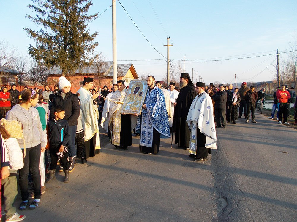 Procesiune cu icoana Maicii Domnului „Xenia“ în Parohia Pelinul, Ialomiţa 82061