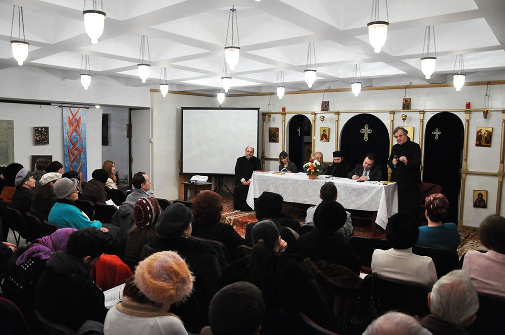 Simpozion la Biserica „Adormirea Maicii Domnului“ - Galata din Iaşi 82033