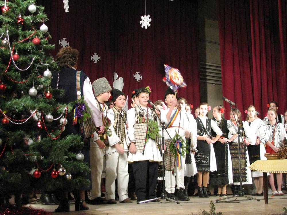 Colindele copiilor din Transilvania 81985