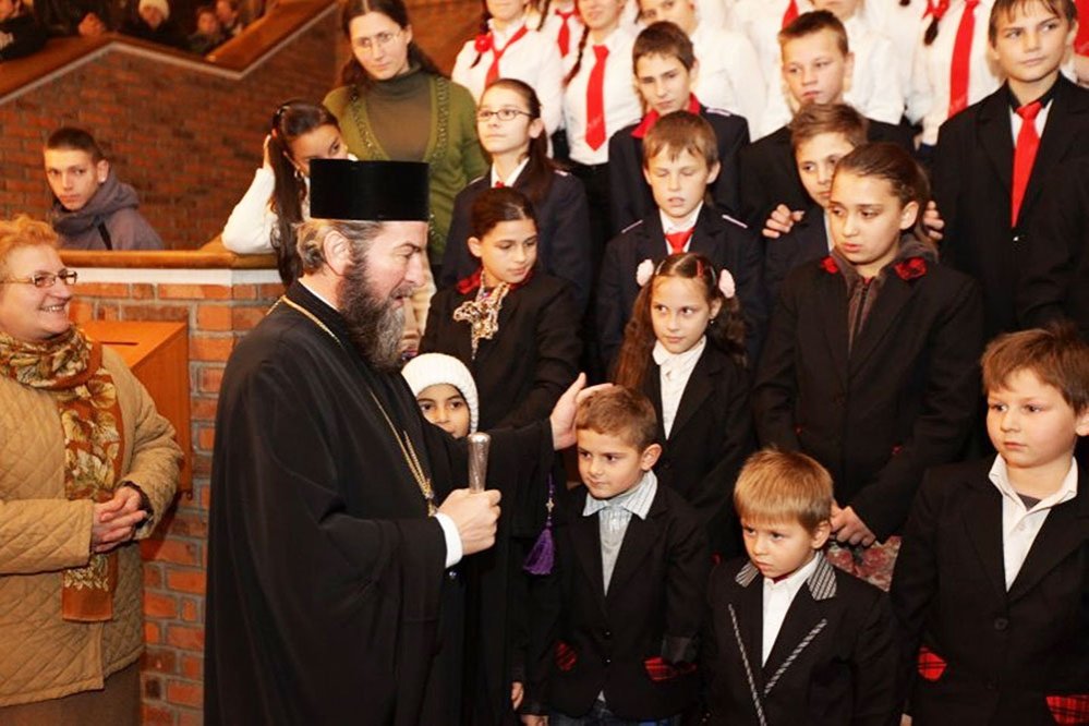 Daruri pentru 350 de familii şi 200 de copii, la Baia Mare 81929