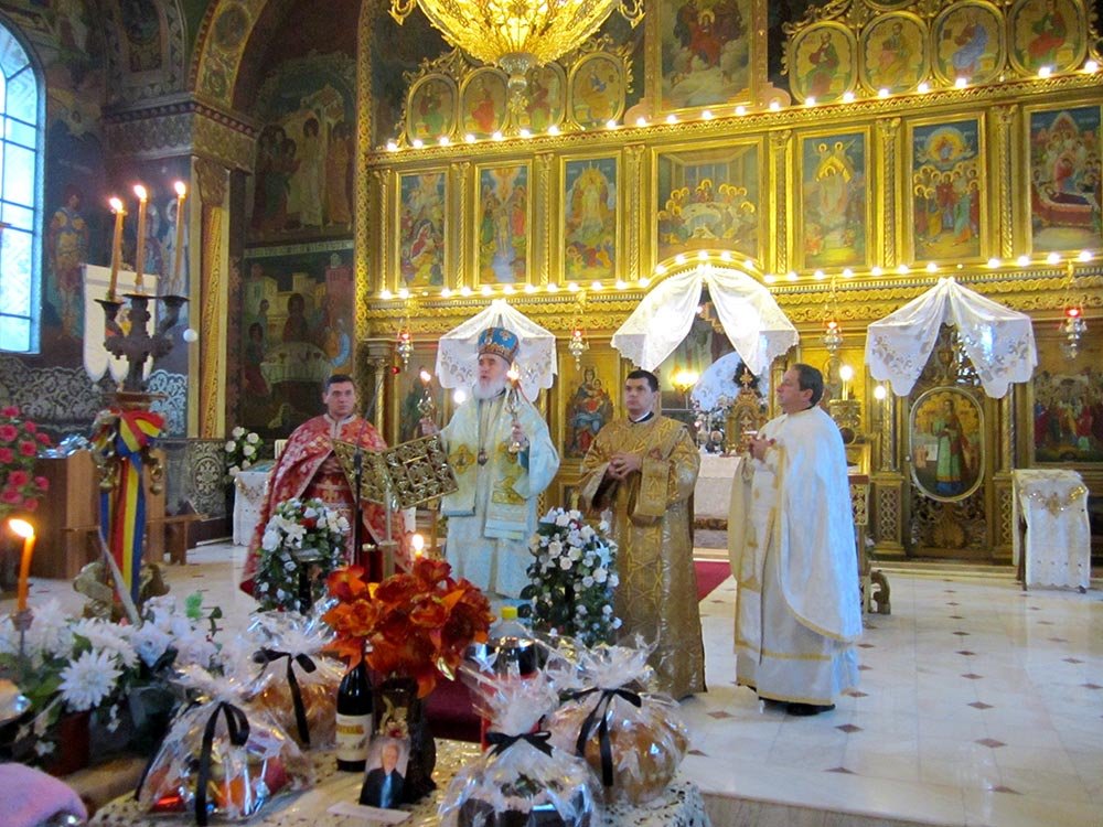 Slujiri arhiereşti în Mitropolia Banatului 81898
