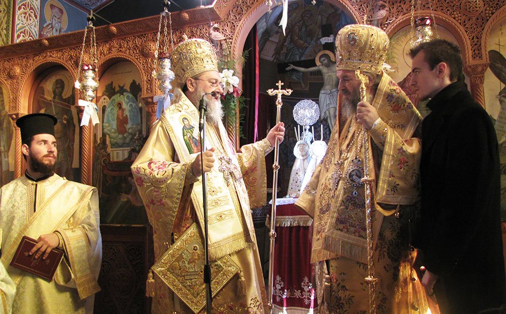 Vizită frăţească în Mitropolia Corintului 81884