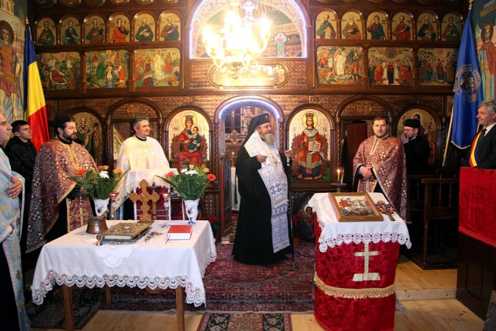 Binecuvântare de catapeteasmă la Avrig 81865