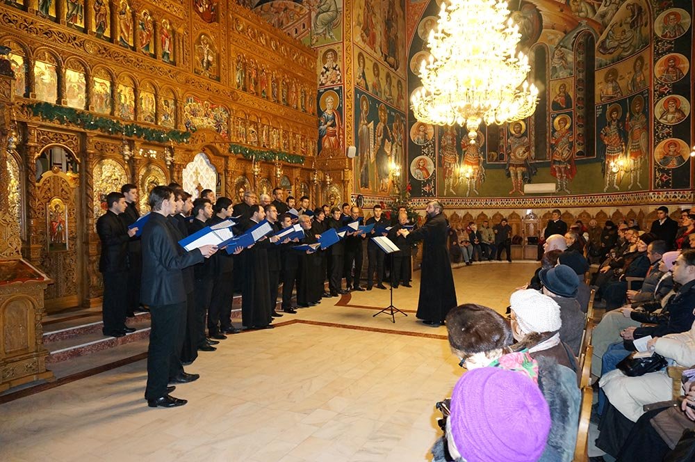 Buchet de colinde la Parohia „Naşterea Maicii Domnului“ 81828