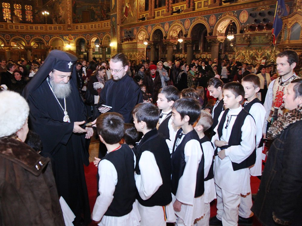 Colindători în catedralele transilvane 81813