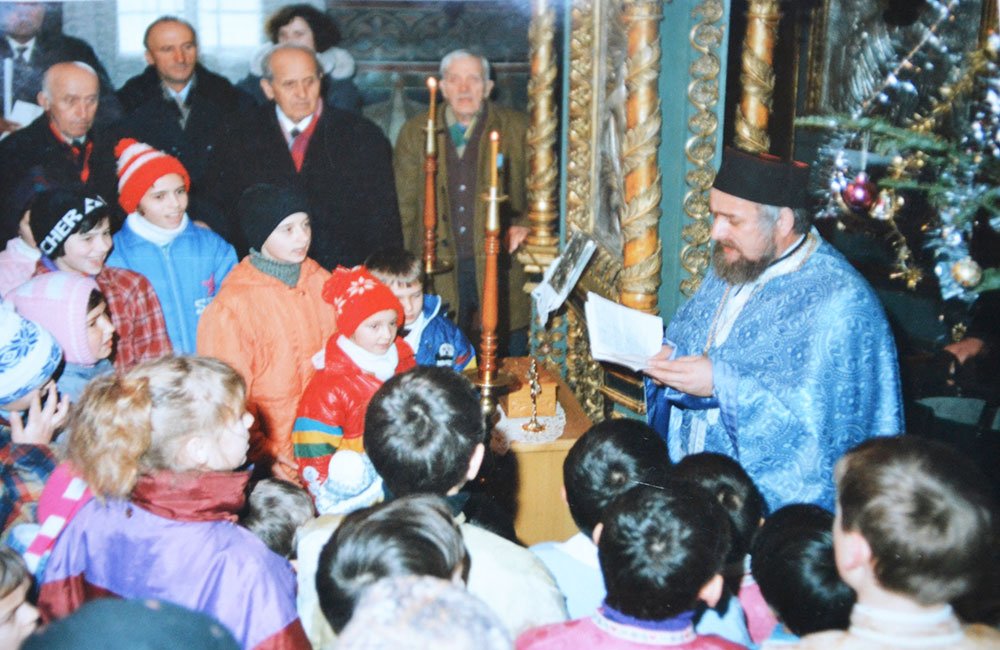 Crăciun în satul cu miros de mere 81842