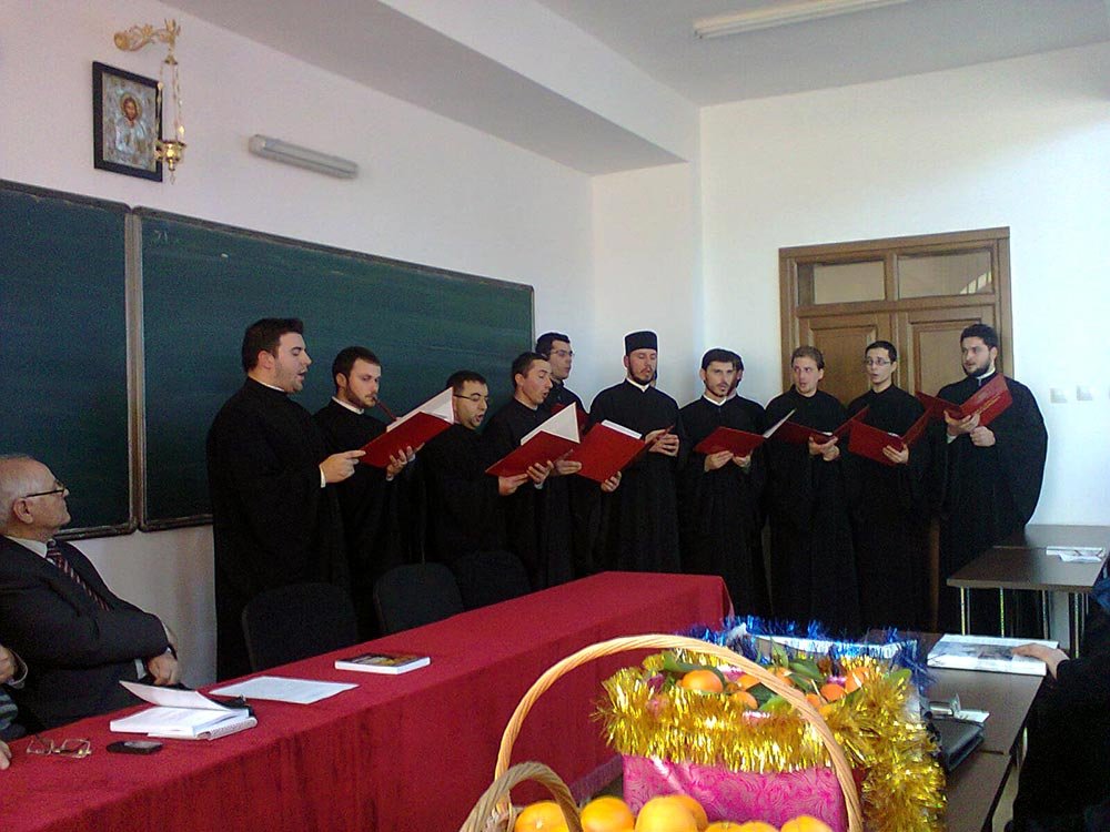 Concert de colinde şi lansări de carte la Galaţi 81792