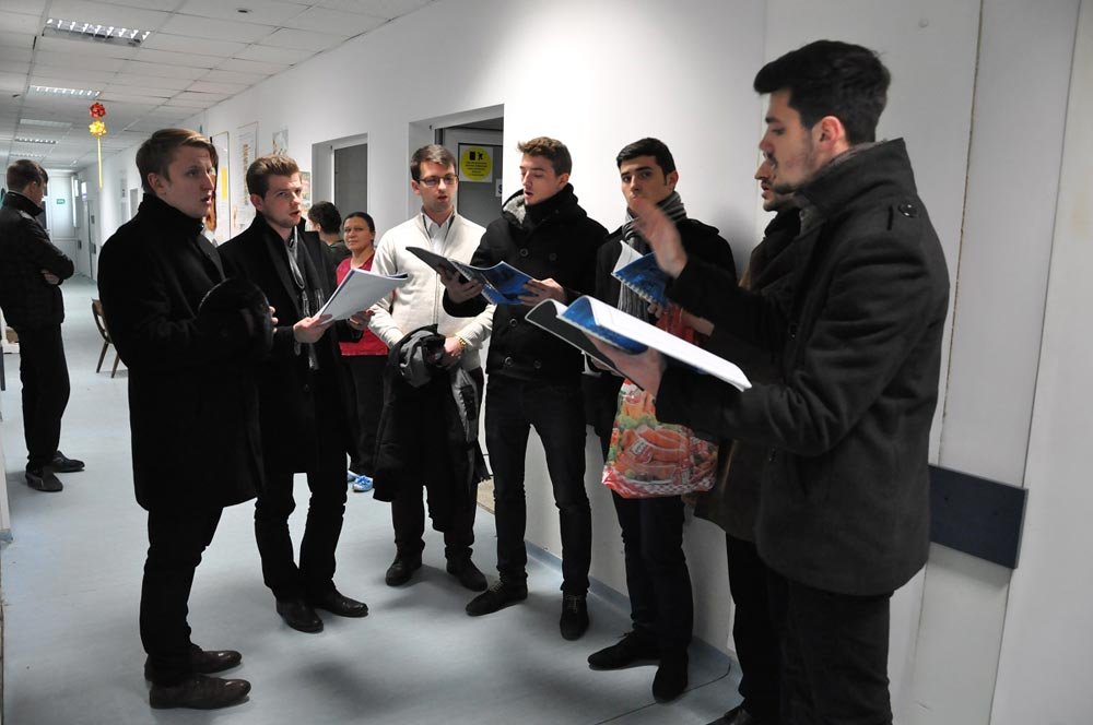 Bucurie pentru copiii Spitalului „Sfânta Maria“ din Iaşi 81758