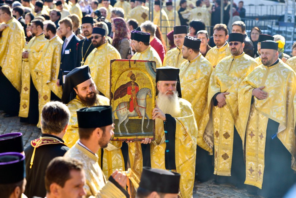 Retrospectiva Anului omagial 2013 81731