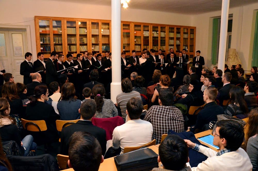 Serbare de Crăciun, la Facultatea de Teologie Ortodoxă din Iaşi 81715