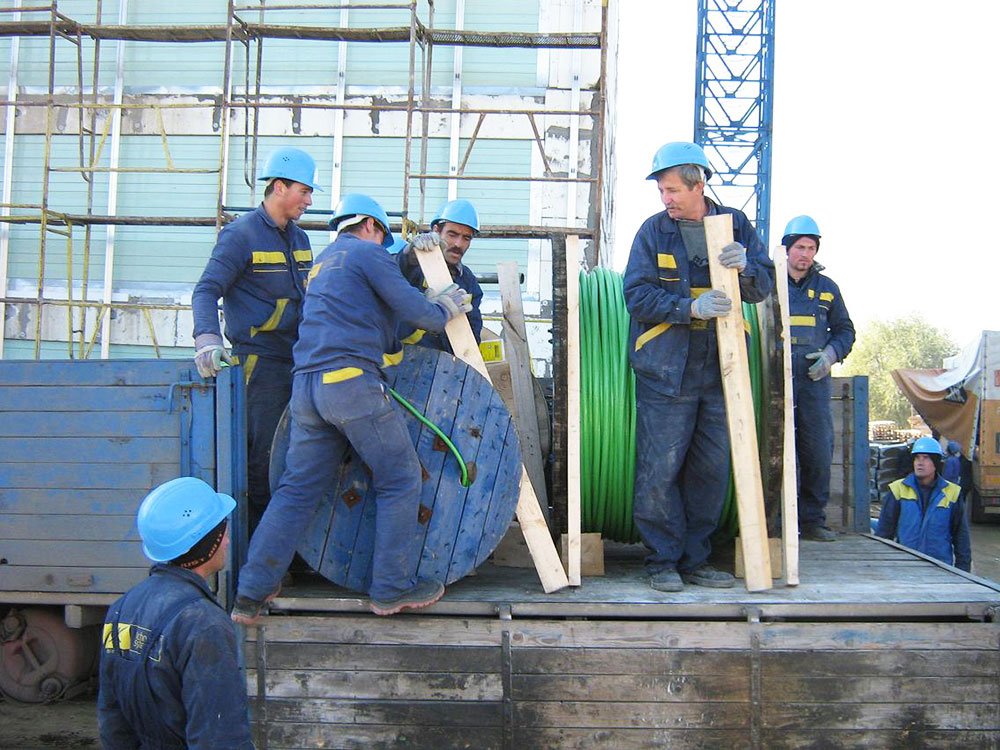 Noi reglementări pentru românii din Spania 81703