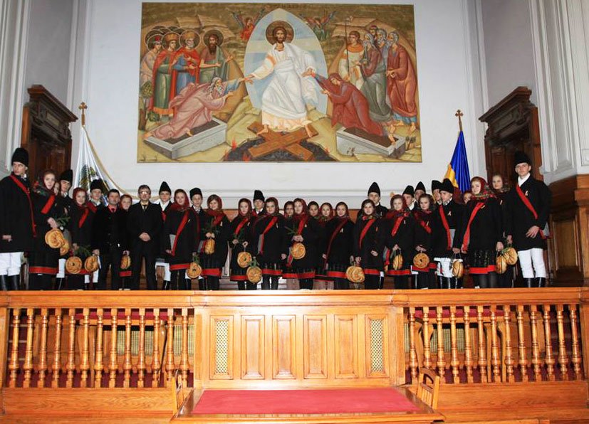 Colindători din Vicovu de Sus - Suceava, în Bucureşti 81690