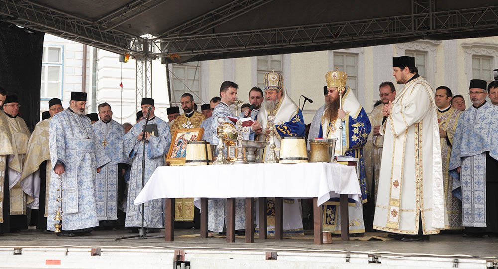 Slujbe arhiereşti la praznicul Bobotezei 81618