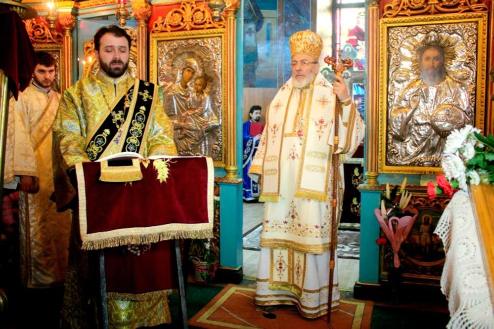 Hramul Parohiei „Sfântul Ioan Botezătorul“ din Piteşti 81601