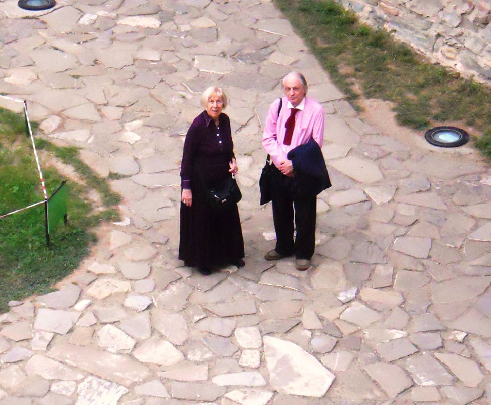 Cu bătaie de aripi îngereşti 81570