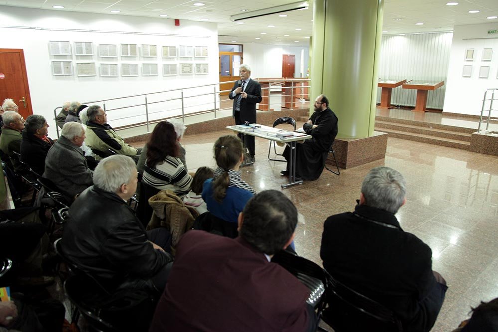 Cartea „Cotul Donului 1942”, lansată la Sibiu 81436