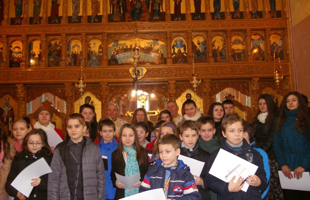 Elevii merituoşi, premiaţi de Parohia „Naşterea Domnului“ 81412