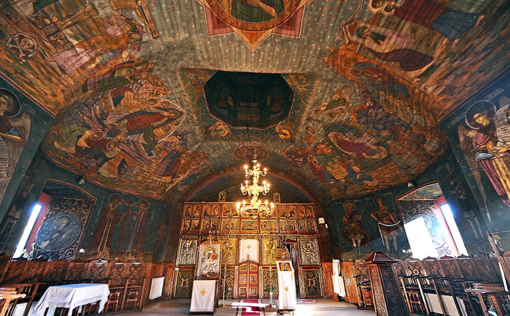 Teşila, biserica descălecătorilor ardeleni 81415