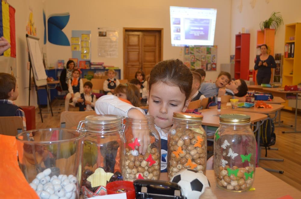 Concursul „Varlaam. Bucuria cunoaşterii“, la şcoala patronată de Mitropolia Moldovei şi Bucovinei 81394