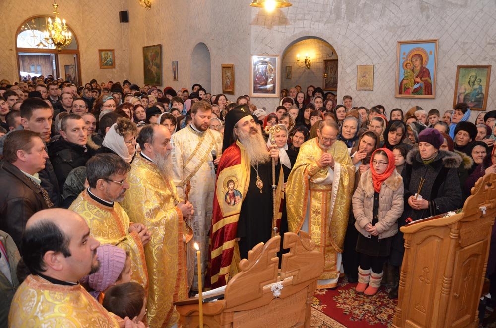 „Odată cu venirea Înaltpreasfinţitului, biserica noastră a devenit Catedrală mitropolitană“ 81396