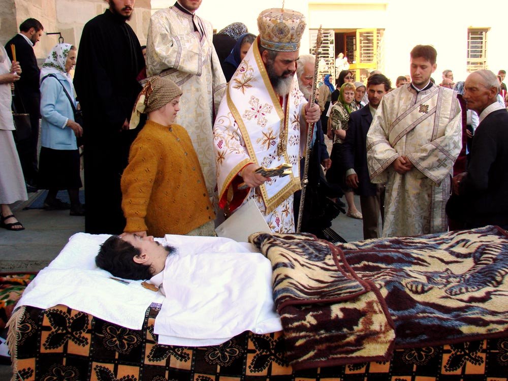 În suferinţă cu Dumnezeu, şi acum alături de El 81322