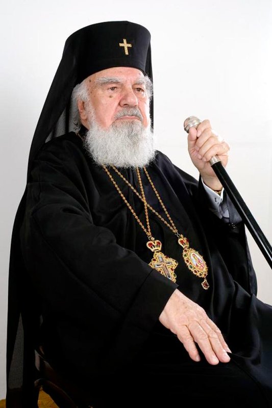 Simpozion dedicat mitropolitului Bartolomeu Anania, la Suceava 81323