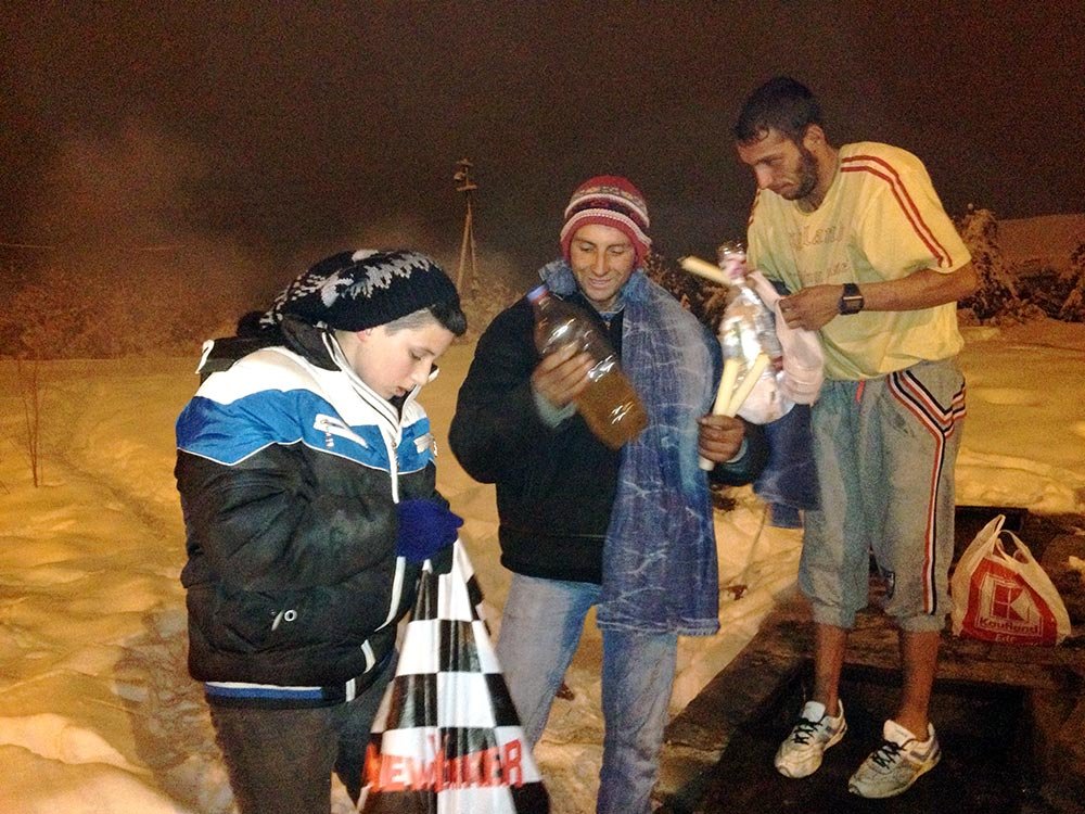 Ajutoare pentru oamenii străzii din Piteşti 81224