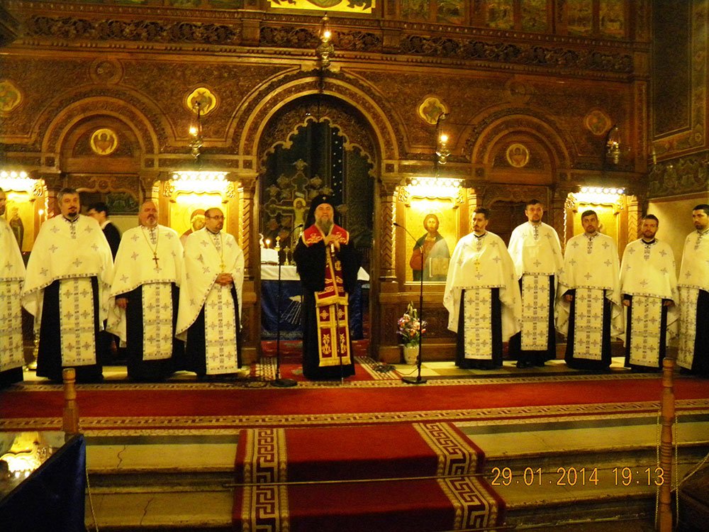 Sărbătoarea Sfinţilor Trei Ierarhi la Craiova 81195