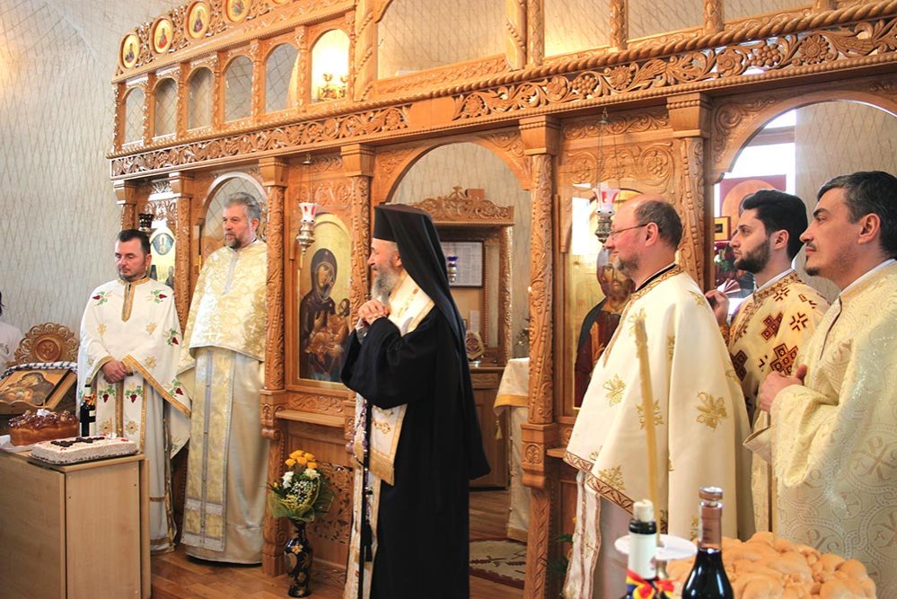 Sfinţii doctori fără de arginţi Chir şi Ioan prăznuiţi la Galaţi 81177