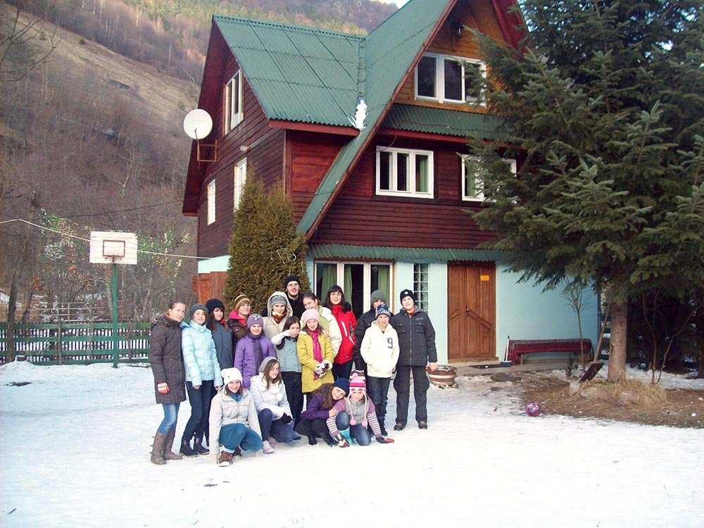 Tabără de iarnă cu activităţi catehetice, la Mărişel 81135