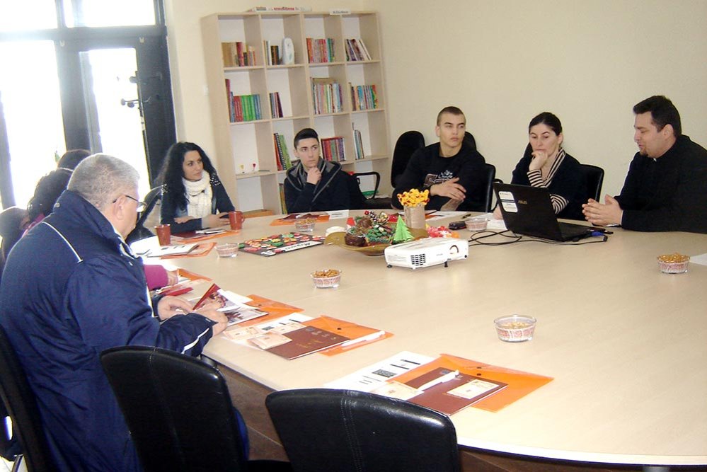 Asociaţia „Vasiliada“ - Târgu-Jiu a încheiat proiectul MARE 81112