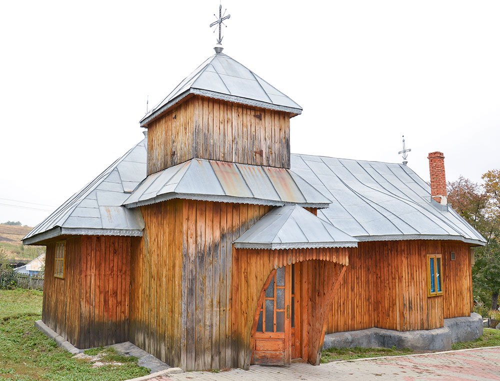 Valorosul lăcaş de pe moşia boierului Zoitan 81096