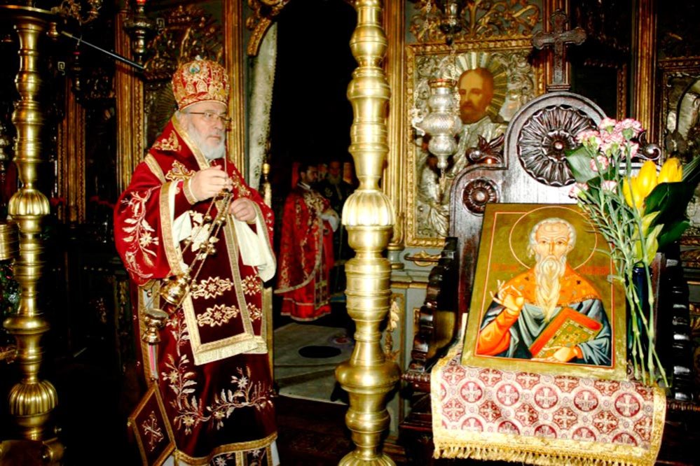 Biserica Mavrodolu din Piteşti şi-a sărbătorit hramul 81018